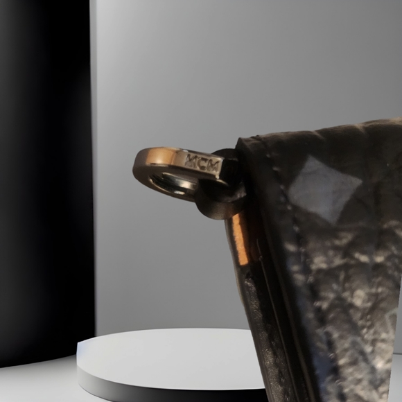 🚫SOLD🚫🆕️MCM Visetos Wallet Crossbody Bag - Picture 8 of 16